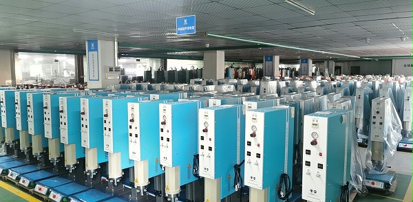 靈科超聲波焊接機(jī)