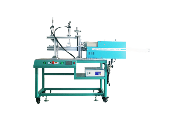 靈科超聲波led護(hù)欄管焊接機(jī)