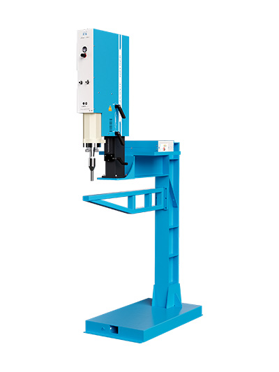 靈科中空板焊接機(jī)