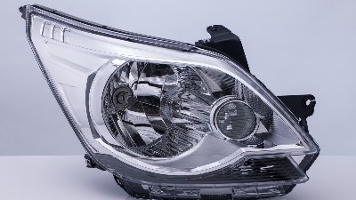 靈科超聲波焊接技術(shù)在車燈焊接中的優(yōu)勢與應(yīng)用