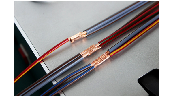 超聲波金屬焊接機(jī)：高效、精密的金屬連接技術(shù)