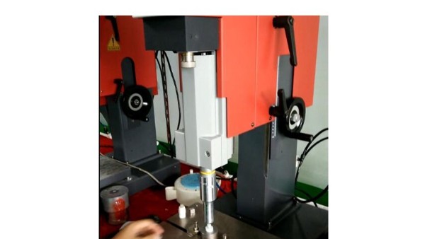 靈高機(jī)焊接高精度馬桶蓋螺母