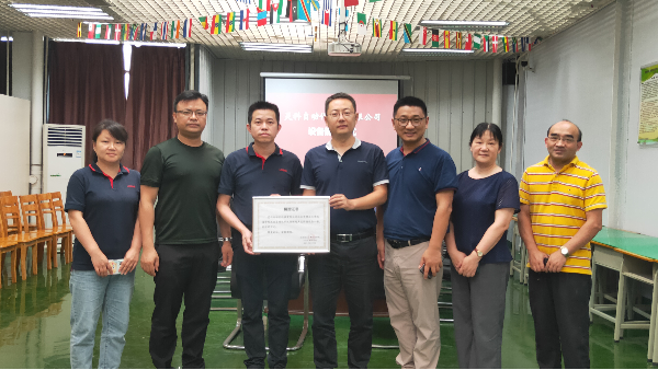 “靈科超聲波”捐贈(zèng)先進(jìn)設(shè)備，助力莘莘學(xué)子掌握超聲波前沿科技