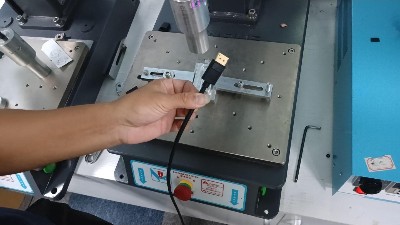 超聲波焊接在<i style='color:red'>usb</i>外殼焊接中的應(yīng)用案例