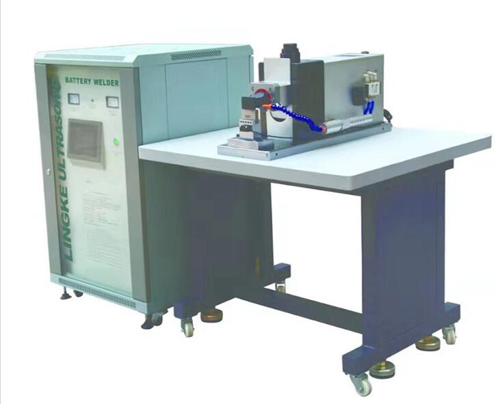 金屬焊接機(jī)